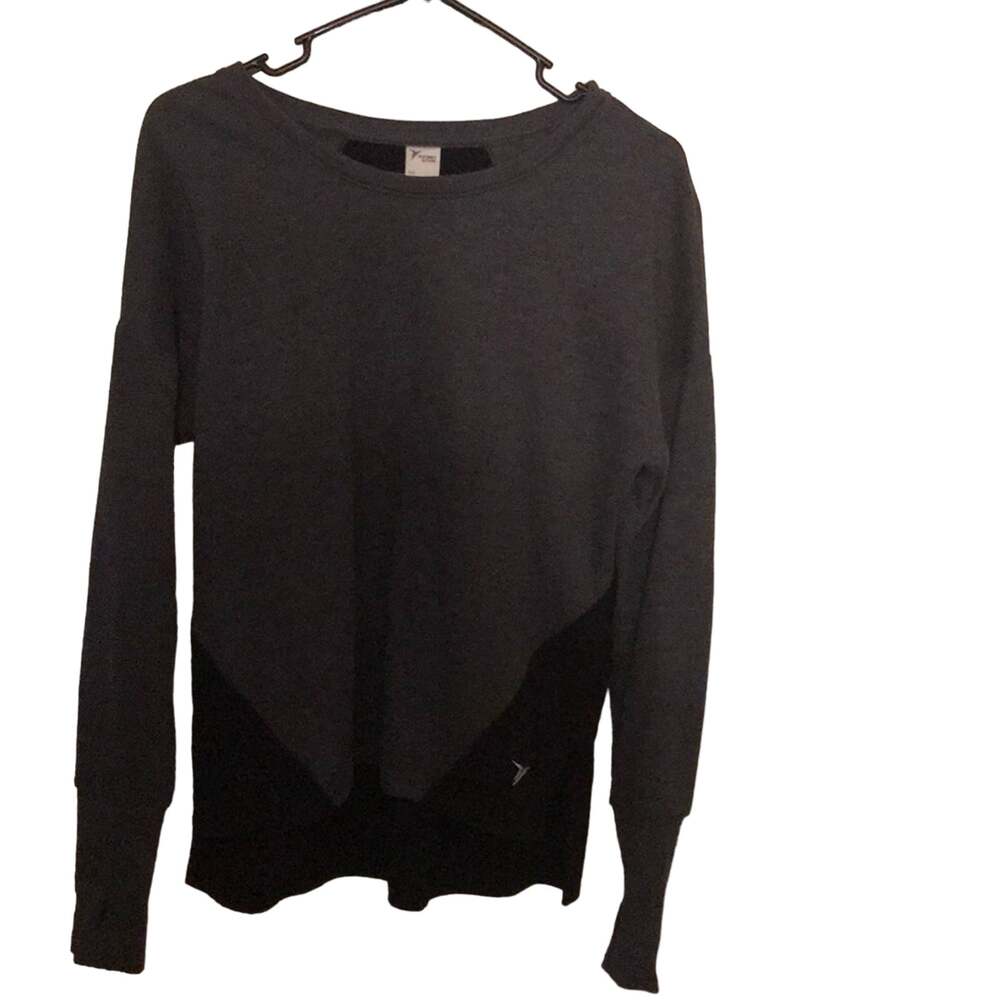 Old navy Black and gray athletic wear shirt Small